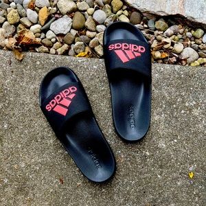 Women’s Adidas slides! Black/pink size 9